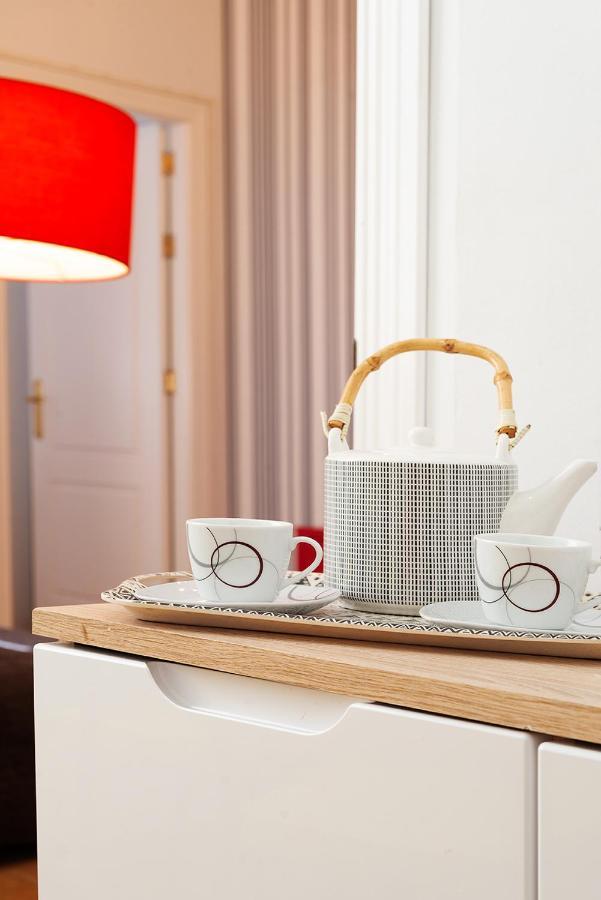 Apartamento Pasaje Valvanera إشبيلية المظهر الخارجي الصورة